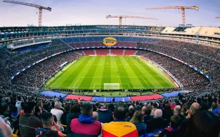 برشلونة يستعد للعودة إلى كامب نو بعد غياب 42 يوماً في رحلة مثيرة