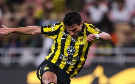 الاتحاد يسيطر على الأخدود في الشوط الأول بتسجيل هدفين عبر عوار وكانتي