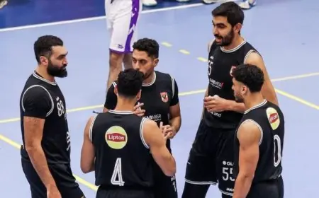 رجال سلة الأهلي يتحدون الزمالك في مواجهة حاسمة بدوري السوبر