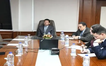 الهلال الأحمر يرسل فرق طوارئ لمساندة الدولة بعد انفجار ماسورة مياه بالقرب من معرض الكتاب