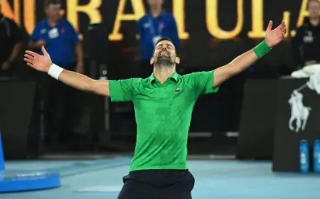 نوفاك دجوكوفيتش يتفوق على يانيك سينر ويستعد لمواجهة كارلوس ألكاراز في نهائي بطولة أستراليا المفتوحة