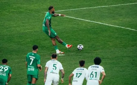 التشكيلة المثالية للجولة في دوري روشن تضم لاعبين من النصر ونجم من الهلال