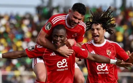 طبيب الأهلي يكشف عن تفاصيل إصابة زيزو وياسر إبراهيم خلال مباراة تنزانيا