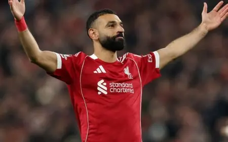 صلاح يتألق في هجوم ليفربول ضد نيوكاسل مع عودة المدافع كوناتي