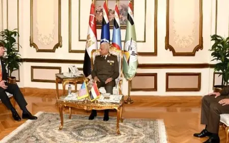 وزير الدفاع يعقد لقاءً هاماً مع نائب وزير الخارجية الأمريكي