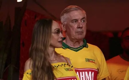 كارلو أنشيلوتي يكشف الفروق بين فينيسيوس البرازيل وفينيسيوس ريال مدريد