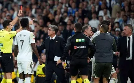 كارثة تحل بريال مدريد طرد 3 لاعبين من أوساسونا في مواجهة سيلتا فيغو