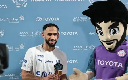 سلطان مندش يتألق وعلي البليهي يواجه الانتقادات في ديربي الهلال والشباب