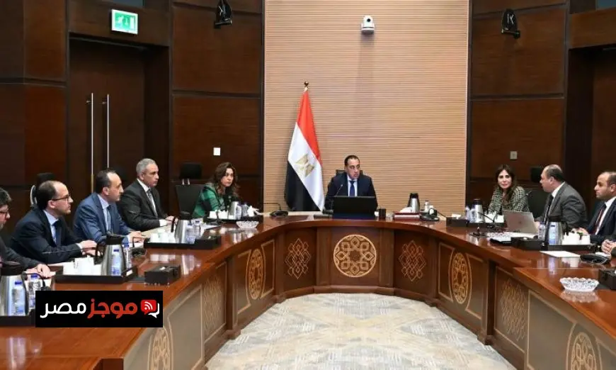 رئيس الوزراء يراقب تقدم مشروعات هيئة تنمية الصعيد ويؤكد على أهمية التنفيذ