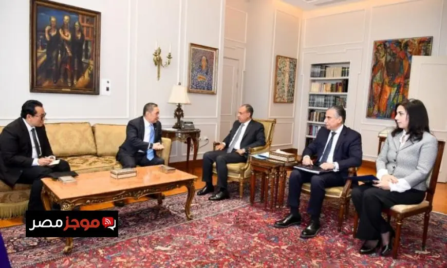 وزير الخارجية يجتمع مع نائب وزير خارجية إندونيسيا لتطوير الشراكة الاستراتيجية