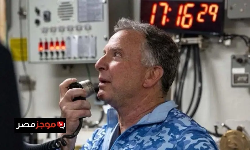 ويتكوف على حاملة الطائرات إبراهام لينكولن يؤكد دعم السلام عبر القوة