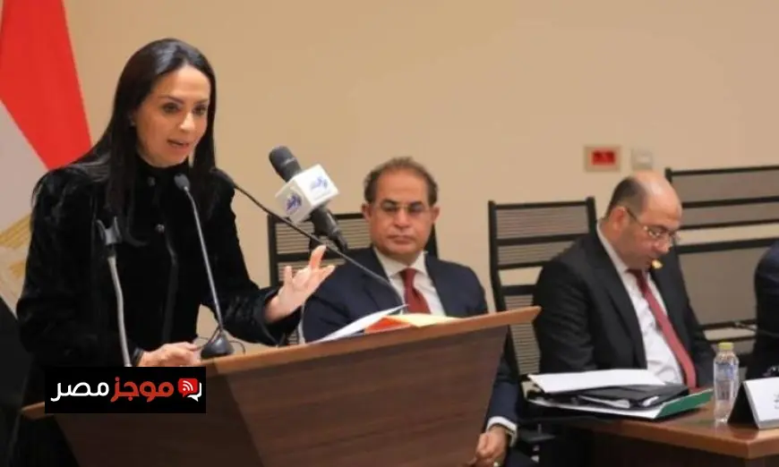 مرسي تشارك في جلسة استماع بمجلس النواب لوضع قانون يحدد استخدام الأطفال للإنترنت