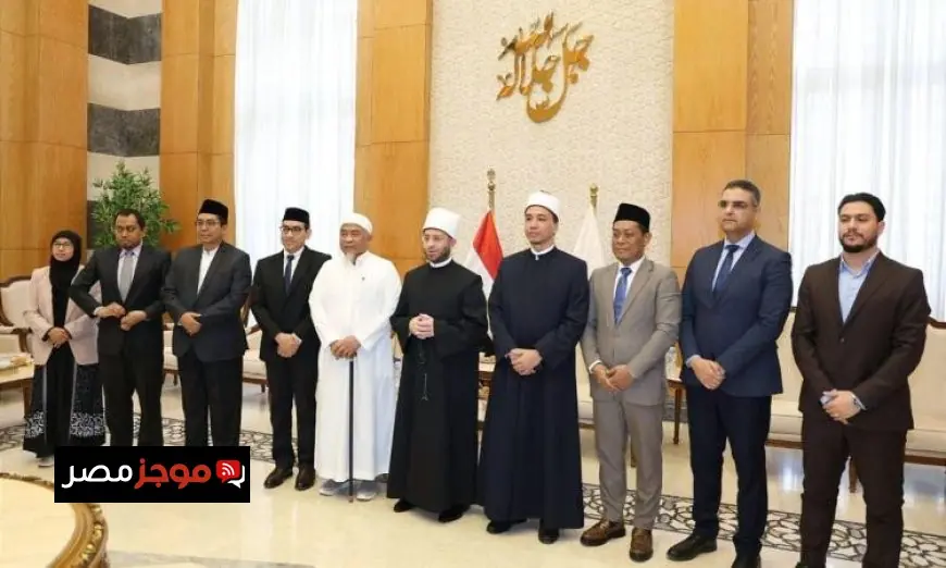 وزير الأوقاف يجتمع مع صفوة الأساتذة والأئمة في المعاهد والجامعات الإسلامية لتعزيز التعاون العلمي