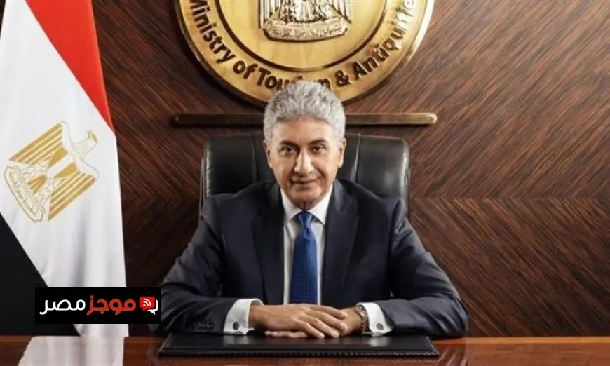 شريف فتحي وزير السياحة والآثار يحتفل بتجديد الثقة بعد إنجازات الوزارة الملهمة