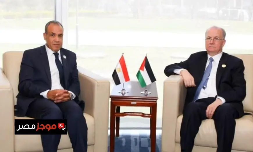 وزير الخارجية يتشاور مع رئيس وزراء فلسطين خلال القمة الأفريقية في أديس أبابا