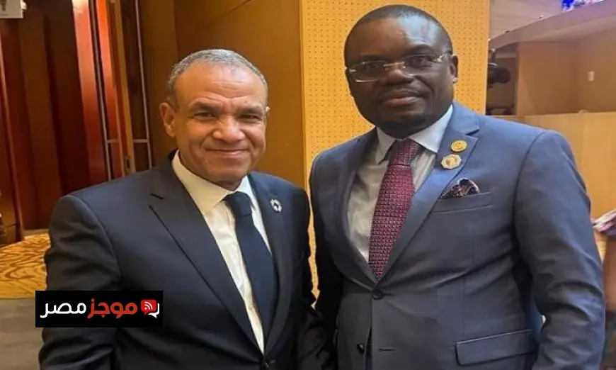 عبد العاطي يجتمع بمدير المركز الأفريقي لمكافحة الأمراض لتعزيز التعاون في مجال الصحة العامة