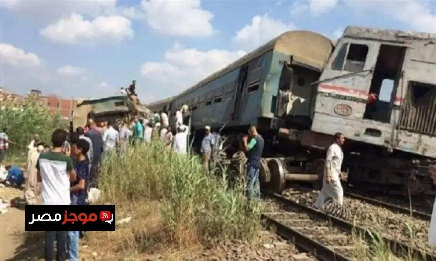 وفاة شخص وإصابة 3 في حادث تصادم قطار مع عربة نقل وفقاً لبيان السكك الحديدية