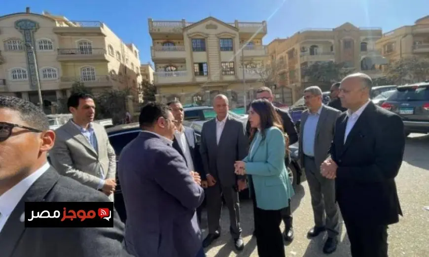 وزيرة الإسكان تستعرض أحدث مشروعات الإسكان وتفقد طرق ومحاور رئيسية جديدة