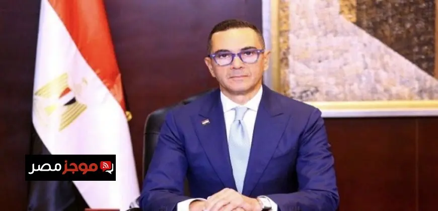 وزير الصحة يعقد اجتماعاً مع وفد شركة ميندراى الصينية لتعزيز التعاون في مجالات الصناعة الطبية والمستشفيات الذكية