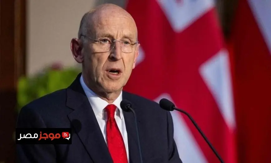 جون هيلي يعلن أن بريطانيا تستعد لإنهاء الحرب الأوكرانية في 2026