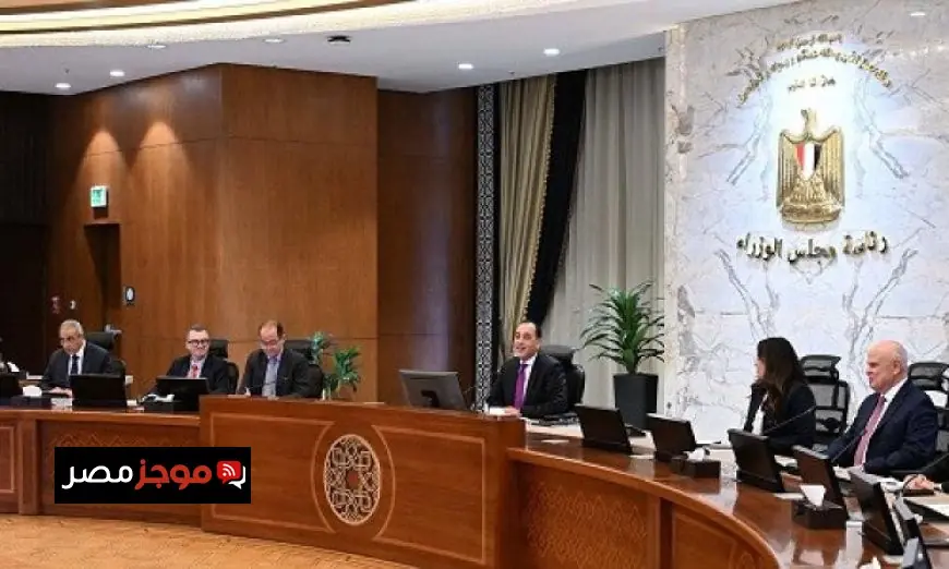 مدبولي يطلع على آخر التطورات في التنفيذ والتمويل للمرحلة الأولى لمشروع حياة كريمة