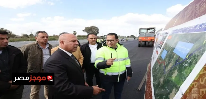 وزير النقل يقوم بجولة تفقدية لمواقع العمل في مشروع الطريق الحر من بنها إلى المنة