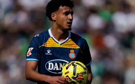 مباراة في الدوري الإسباني تتوقف بسبب واقعة عنصرية ضد اللاعب المغربي عمر الهلالي