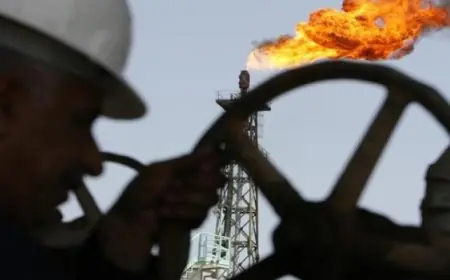 قفزت أسعار النفط في آسيا مع تزايد المخاطر بعد الضربات الأمريكية الإسرائيلية على إيران