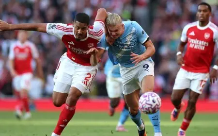 أرسنال ومانشستر سيتي في صراع مثير على لقب البريمييرليغ من سيتوج بالبطولة؟