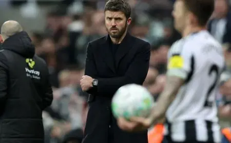 نيوكاسل يحقق فوزا مثيرا على مانشستر يونايتد في أول خسارة لكاريك كمدرب