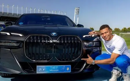 مبابي يُنهي حلمه ويقود سيارته للمرة الأولى في عمر 27 عاماً