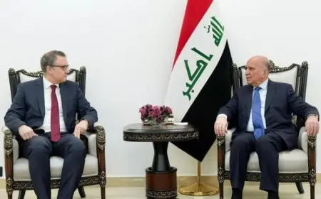 وزير الخارجية العراقي ينبه إلى مخاطر إغلاق مضيق هرمز وتأثيراته العالمية