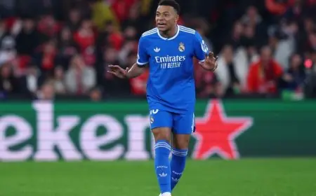 مبابي يعود إلى مدريد ومصيره مع مانشستر سيتي يتقرر يوم الاثنين