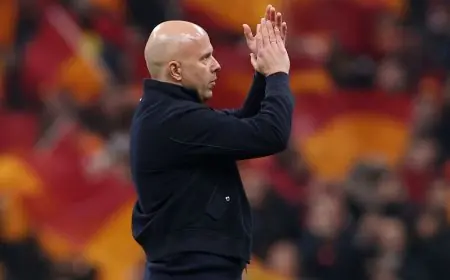 سلوت يتحدث عن أسباب خسارة ليفربول ودور ملعب غلطة سراي في الهزيمة