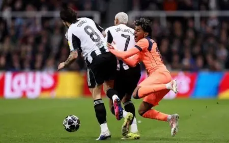 أحداث مباراة دوري أبطال أوروبا بين برشلونة ونيوكاسل تنتهي بالتعادل السلبي في الشوط الأول