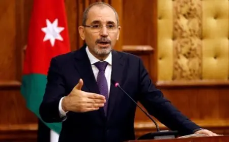 الصفدى يناقش تداعيات التصعيد الإقليمي مع وزراء خارجية بروناي وسنغافورة وإستونيا