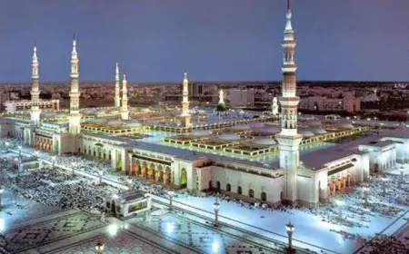 استعدادات كبيرة في المسجد النبوي لاستقبال المصلين في ليلة السابع والعشرين من رمضان