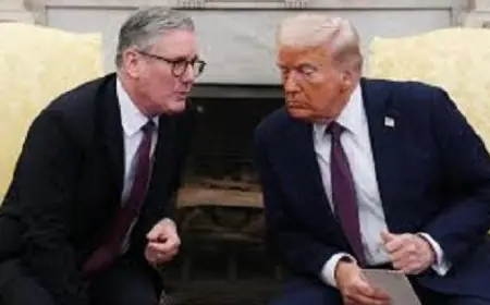 رئيس الوزراء البريطاني يتحدث مع ترامب وكارني حول قضايا مضيق هرمز الهامة