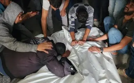 استشهاد 3 فلسطينيين وإصابة شاب آخر جراء قصف الاحتلال الإسرائيلي على غزة