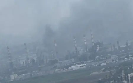 صاروخ إيراني يضرب منشآت نفطية في حيفا شمال إسرائيل ويثير التوتر بالمنطقة