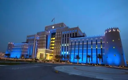 سيطرة كاملة للدفاع المدني القطري على حريق بركة العوامر دون تسجيل إصابات