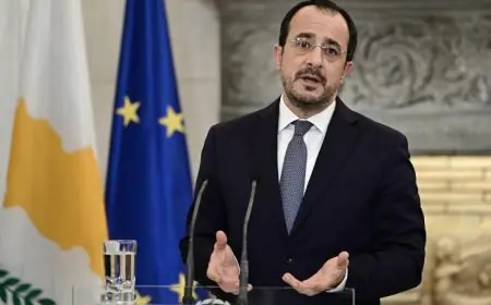 الرئيس القبرصي يعلن عن جميع الخيارات بشأن مستقبل القواعد البريطانية على الجزيرة