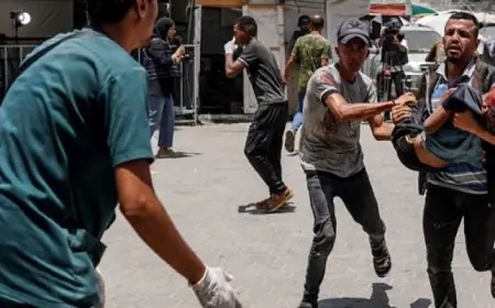 استشهاد 3 فلسطينيين وجرح 10 آخرين في قصف الاحتلال لمخيم النصيرات وسط غزة