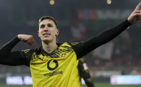 صخرة دفاع دورتموند يمدد عقده ويصفع ريال مدريد بخبر مفاجئ