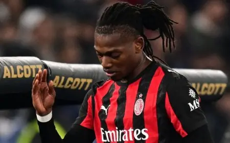 مانشستر يونايتد وأرسنال يتنافسان لإنقاذ لياو من أزمته مع ميلان