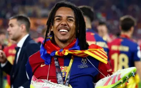 كوندي يفاجئ الجميع بكشفه عن لاعبه المفضل في برشلونة وليس يامال أو رافينيا