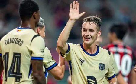 برشلونة يفكر في بيع كاسادو والهلال يقدم عرضاً للصفقة التبادلية