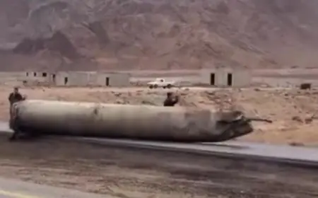 سقوط بقايا صاروخ على الطريق الصحراوي في الأردن بين عمان والعقبة