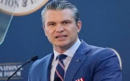 هيجسيث يدعم ضربات ترامب ضد إيران ويحث الإعلام على كشف الحقائق