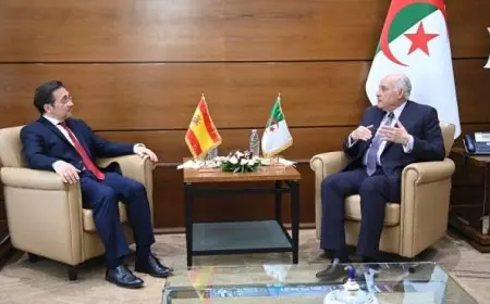 وزير الخارجية الجزائري والإسباني يتفقان على تعزيز آفاق التعاون الثنائي